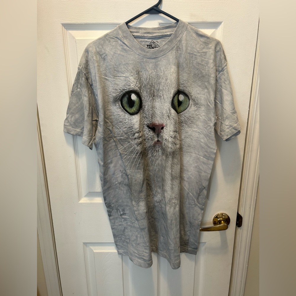 The Mountain cat T-shirt